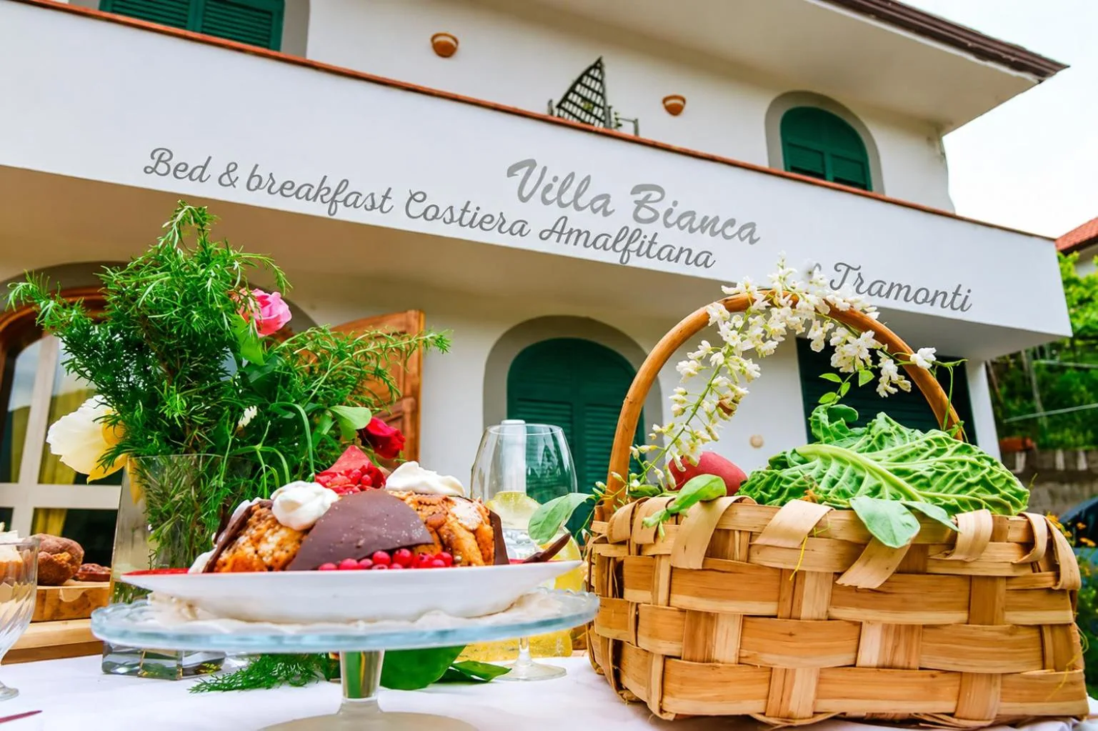 La colazione di Carolina, Villa Bianca Tramonti