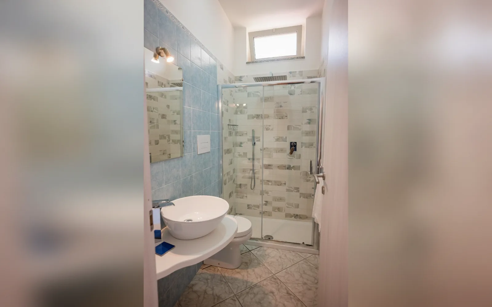 Camera con bagno privato — Villa Bianca Tramonti, Tramonti (Salerno) (Campania) (foto 18)