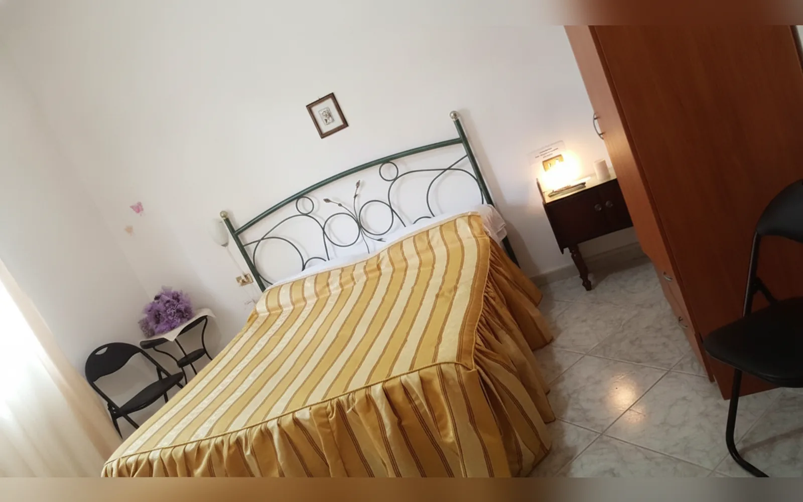 Camera con bagno privato — Villa Bianca Tramonti, Tramonti (Salerno) (Campania) (foto 9)